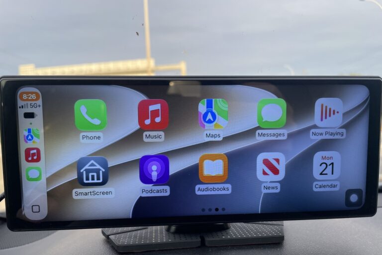 LAMTTO RC16 Review: Wireless CarPlay That Reconnects Itself